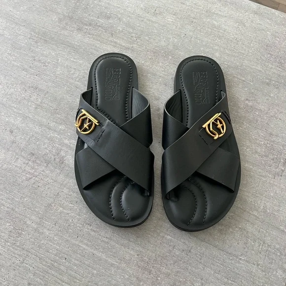 Salvatore Ferragamo | Shoes | Black Leather Ferrargamo Slide